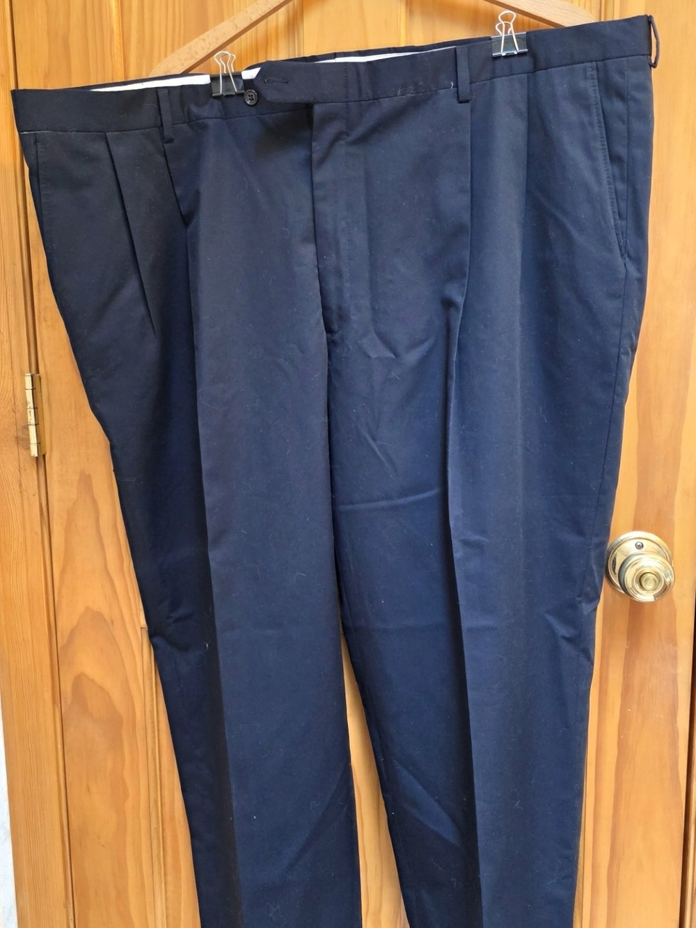 Hart Schaffner Marx Navy Pleated Dress Pants